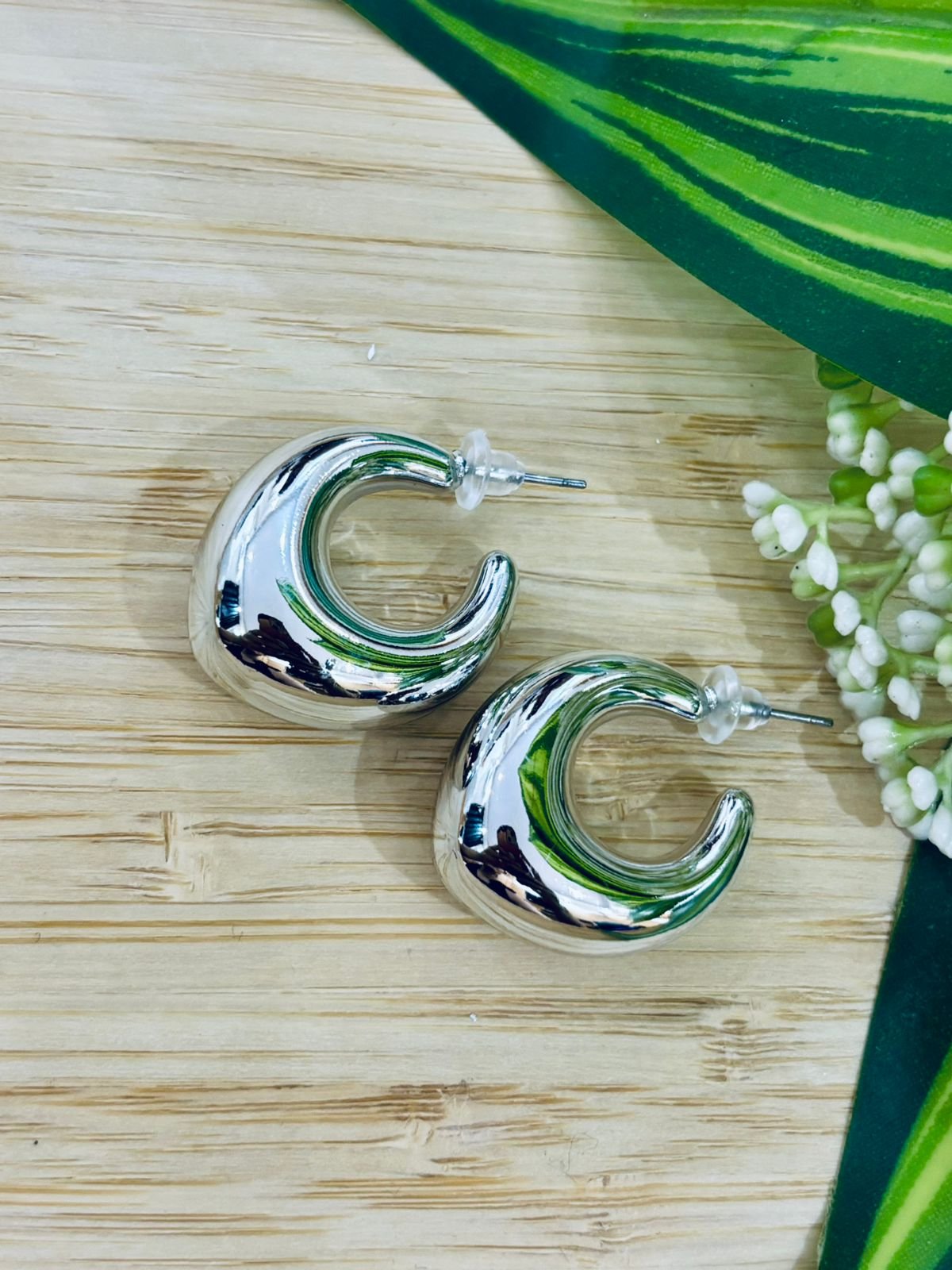 lustre curve hoops lustre curve hoops