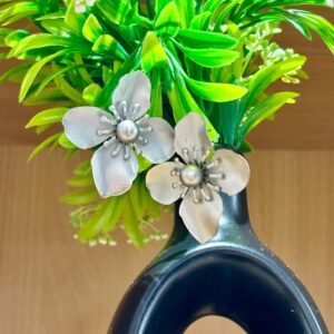 Silver flower stud earrings